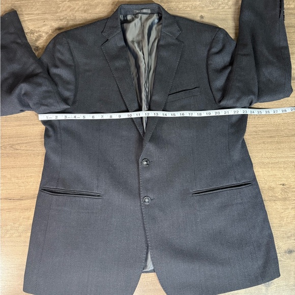 Calvin Klein Men’s 100% Wool 2 Button Fashion Blazer Gray 46R - Picture 6 of 8